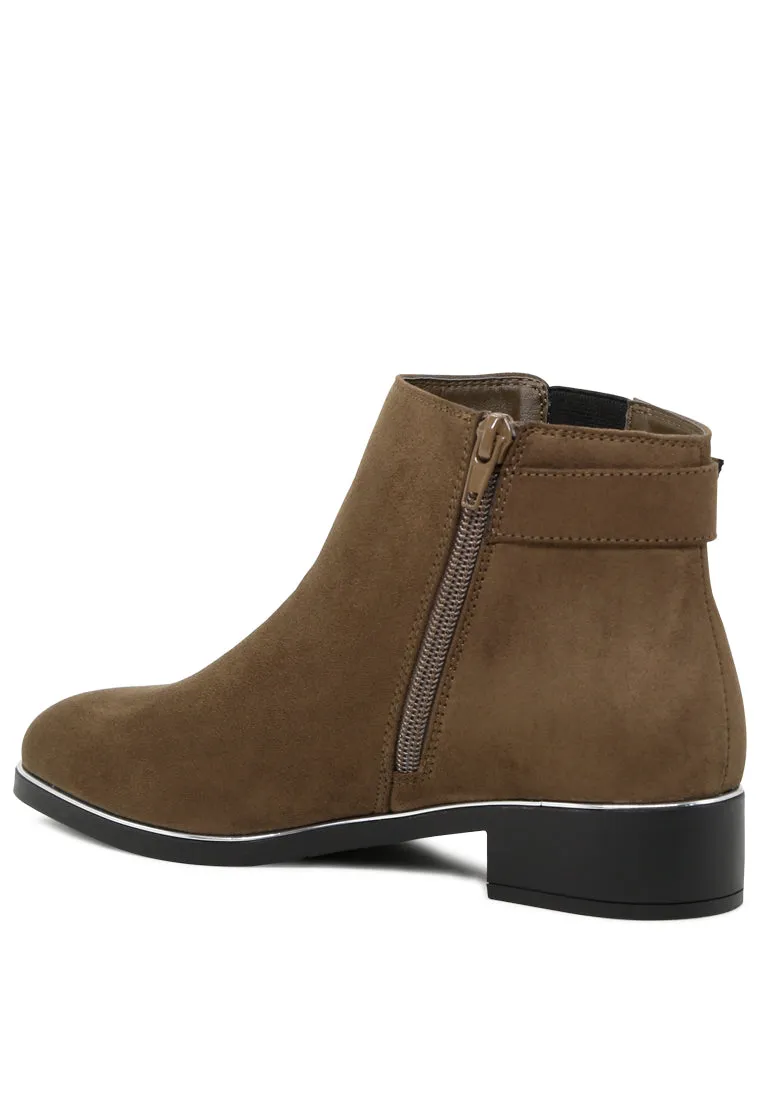 Bailee Chelsea Boots Women To Make A Statement