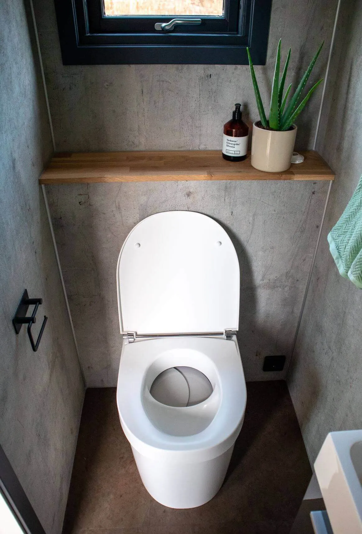 *NEW* Separett Tiny Toilet 1270 W/ Internal Urine Tank