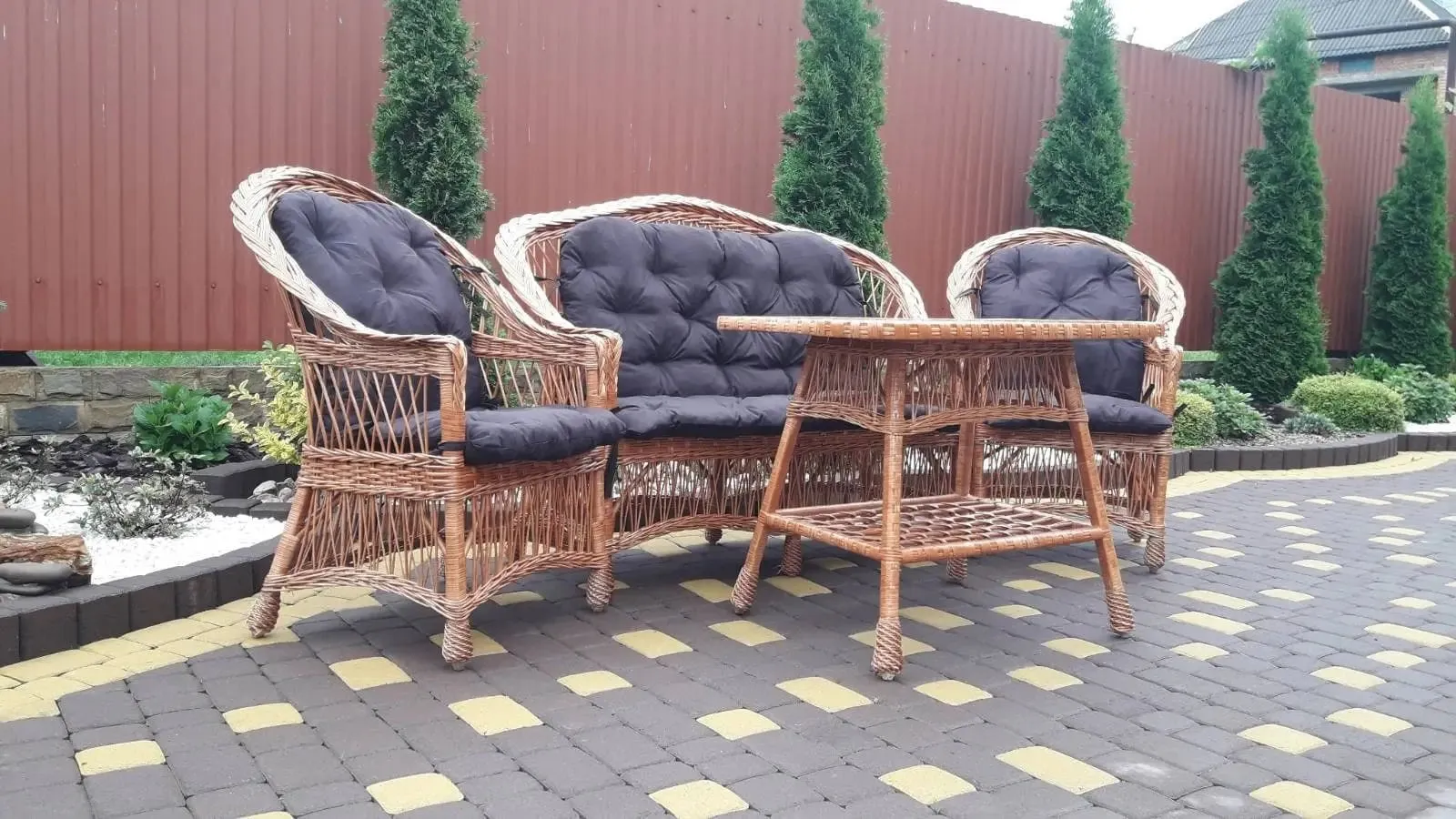 Willow wicker furniture set with pillows